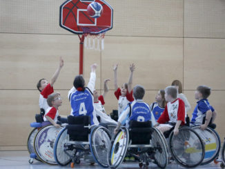 Caputs Minis beim Korbwurf